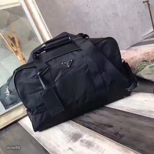 普拉達Prada三角標進口面料細節做工精緻手提單肩斜挎旅行必備款潮男旅行包