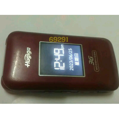 Hugiga老人手機~觸控螢幕功能正常，老人機，老人手機，按鍵手機，二手手機，中古手機，手機空機~Hugiga老人手機