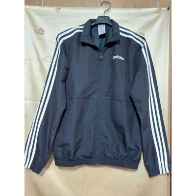 adidas 風衣外套