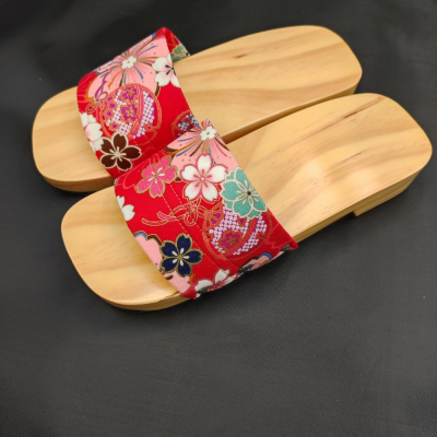 花色原木女款木屐