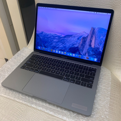 Apple MacBook Pro A1708 13吋 SSD 蘋果/筆電/追劇/文書/音樂/遊戲 /繪圖