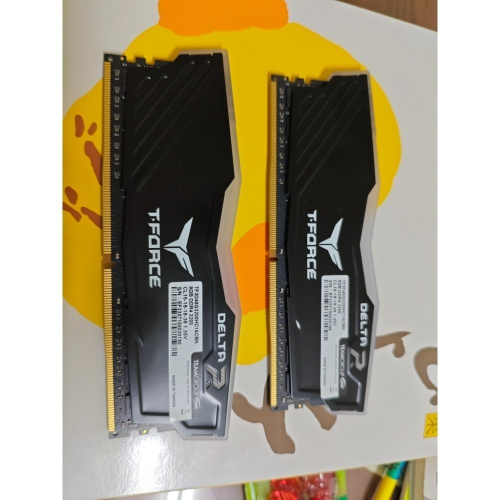 二手終保TEAM十銓 T-Force Delta RGB 8GBx2=16GB DDR4-3200 黑/RAM記憶體