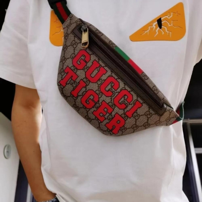 【二手99】GUCCI 古馳 老花Logo字母印 男款烏木色腰包胸包