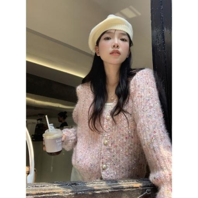 ᴷᴼᴿᴱᴬ ??奶油粉慵懶短版針織