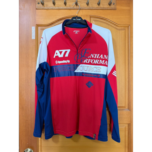 二手特惠出清~ ASICS 亞瑟士 F4 男款騎行服/長袖運動上衣/腳踏車車衣/男款自行車服飾(紅色)。
