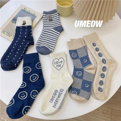 ????? ?????? 冷藍色系微笑小熊刺繡中筒襪子（多色）韓版女襪