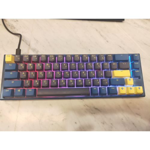 ducky one 3 SF(65%) daybreak 櫻桃紅軸,熱插拔RGB鍵盤