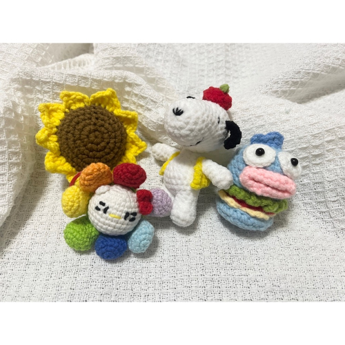 毛線成品專屬賣場 史努比、醜魚、Kt花、向日葵