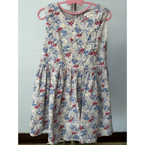英國購入3-4y maggie and zoe 碎花洋裝