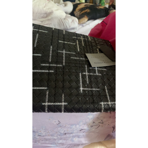 BV小羊皮手夾包