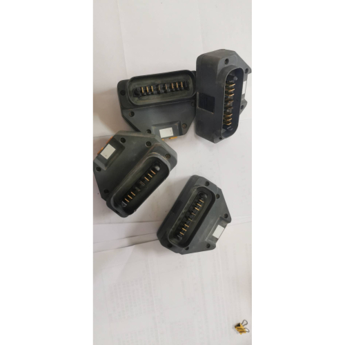 四通道連接板（T16、20、10電池通用）（中古）