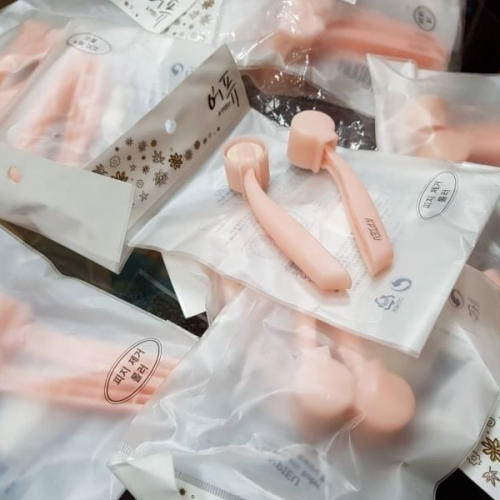 韓國 APIEU 美肌吸油滾輪 2入 乾爽