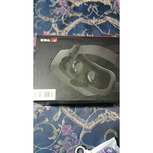 全新未使用遠傳VR眼鏡