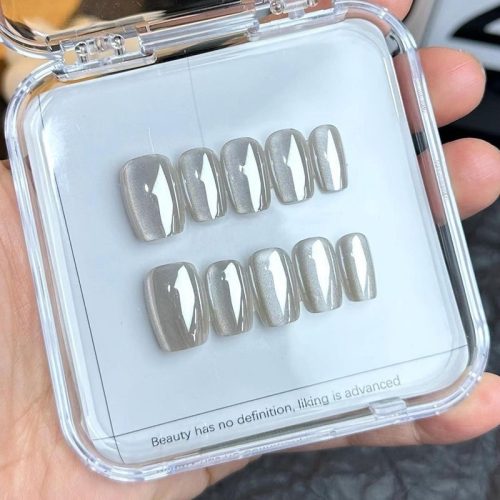 海莉白月光極光手工穿戴氣質高級甲片 半手工同款指甲貼片美甲顯白