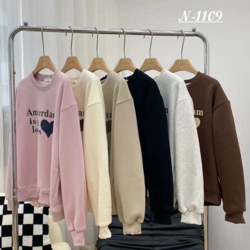 N-1109 ???? 現貨?韓版質感刷毛愛心印花圓領上衣