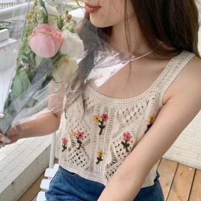 ?韓版復古小花朵度假風針織鉤花鏤空吊帶背心? 復古簡單利落針織馬甲 無袖外穿設計風格馬夾 原創設計感針織最愛質感穿搭