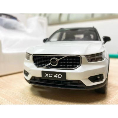 VOLVO 原廠 正品 1:18 模型車 車模 XC40 車門可開