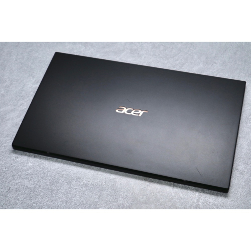 Acer i7-8500y