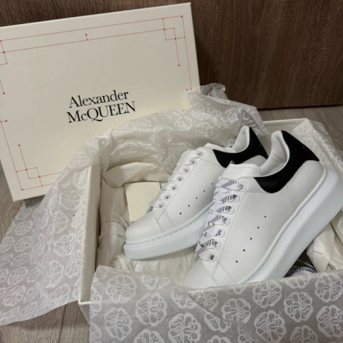 【現貨在台實拍】Alexander McQueen 麥坤黑尾小白鞋｜ASCE精品代購
