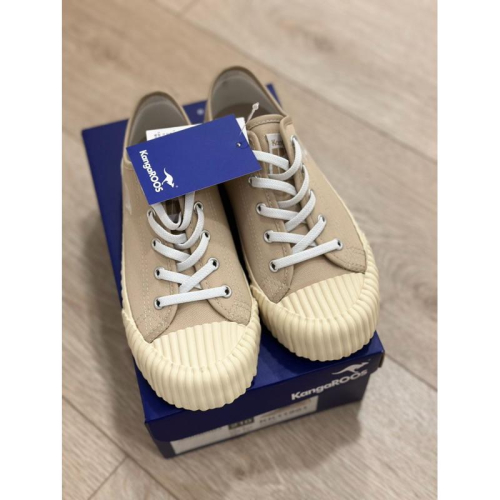 轉售全新品KangaROOS/免綁鞋帶的童鞋/CRUST甜點手工餅乾鞋/帆布鞋/尺碼21號/上學鞋男女童都合適