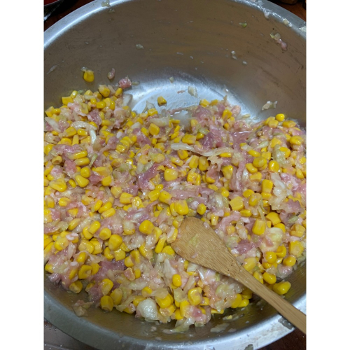 玉米豬肉水餃