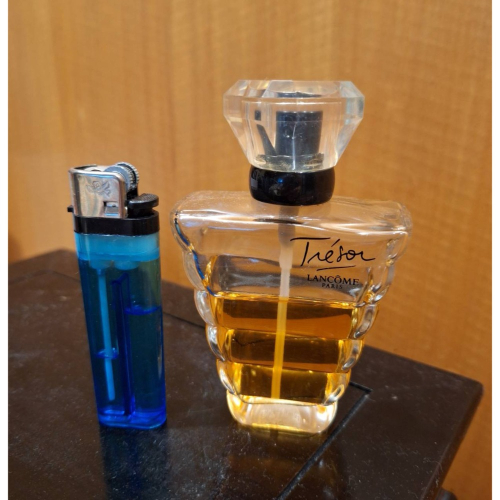 二手女用老香水, Lancome Tresor蘭蔻璀璨50ml裝，餘量如圖