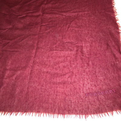 Burberry light cashmere 圍巾?