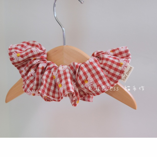 Cat Dress 貓手作 _雛菊格紋 荷葉項圈 領巾項圈 荷葉領巾 貓 寵物 項圈 布項圈 手作項圈