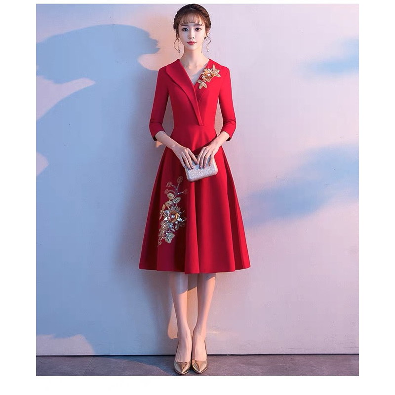 ?心儀 現貨在台，大紅S- XL 中大尺碼 敬酒服 新娘 中國風 結婚 訂婚 中長款 V領 回門 收腰 禮服 洋裝