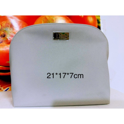 Dior 迪奧 半月形灰色大化妝包 約21* 17* 7cm 【全新百貨專櫃貨】