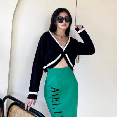 【DOE.FF】撞色麻花毛衣 ｜現貨｜短版毛衣 毛衣女 秋冬女 ＩＮＳ 短版上衣 歐美 韓國 韓版