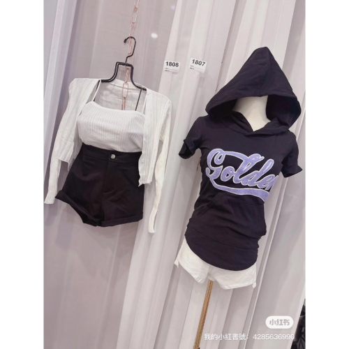 ???現貨實拍 連帽英字上衣 休閒上衣 彩色方塊 ootd aifei