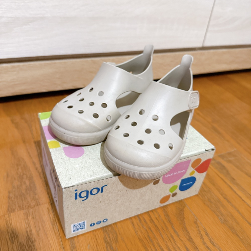 Igor涼鞋