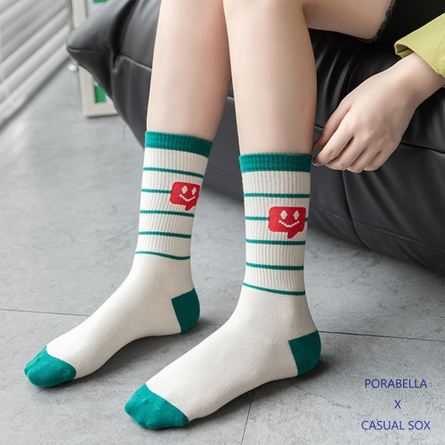 現貨微笑襪子 表情襪 個性塗鴉 潮流襪 女生襪子 笑臉襪 韓版襪 SMILE SOCKS
