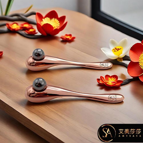 艾美莎莎?現貨 眼睛按摩棒 臉部按摩拉提 刮痧按摩 鯨魚棒 小銀扇 肩 頸部按摩 瘦臉儀 刮痧按摩 導入美容儀 水腫浮腫