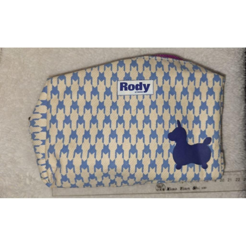 化妝包 紅黑款 Rody款
