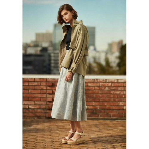 正品全新 Jill STUART 主線 3萬日幣 精品典雅落肩百褶小群擺設計風衣外套 卡其綠S