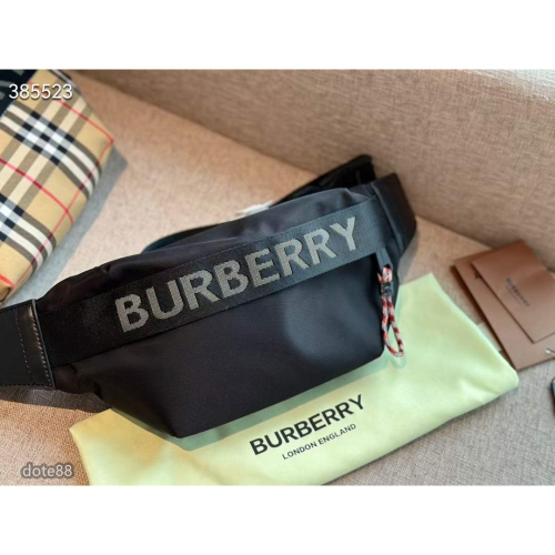 Burberry巴寶莉斜挎包胸包bur腰包休閒 運動 逛街 宴會 晚宴 交換禮物生日禮物出門必備百搭 簡約 時尚
