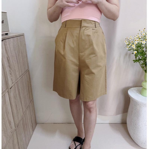 現貨♡ 卡其布 硬挺短褲 五分褲 後鬆緊腰 正式褲 女短褲 女五分褲 復古風 中性風