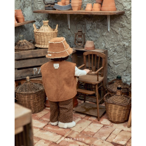 Mills/UGG