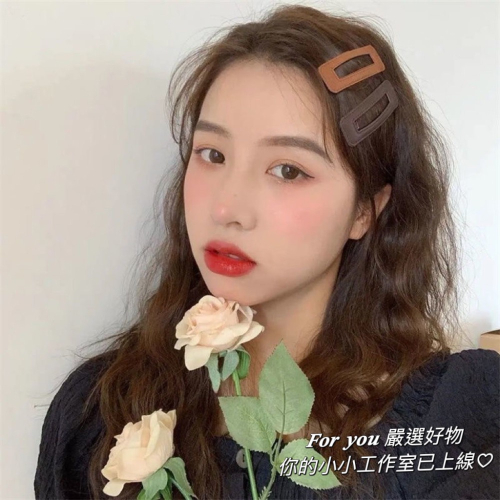 ??? ??? §現貨供應中?韓版質感皮革方形暖色髮夾