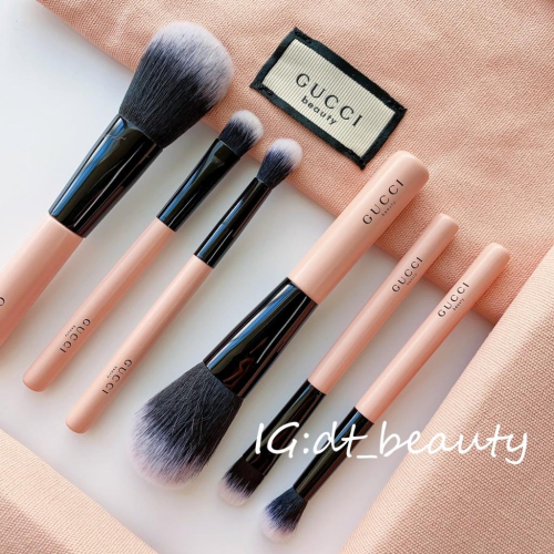 Gucci 古馳 刷具組 粉底刷 眼影刷 遮瑕刷 刷具 外出攜帶刷具 粉色刷具 暈染刷 刷 化妝刷具