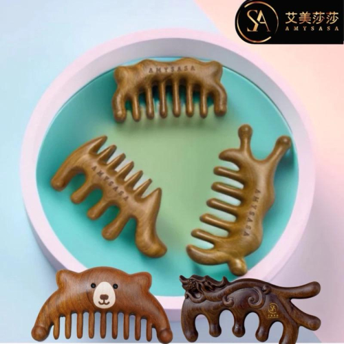 艾美莎莎?現貨 龍飾品 綠檀木 頭部經絡生髮梳子 按摩 梳子 頭皮按摩梳 經絡按摩梳 按摩梳子 綠檀按摩梳 頭皮按摩梳