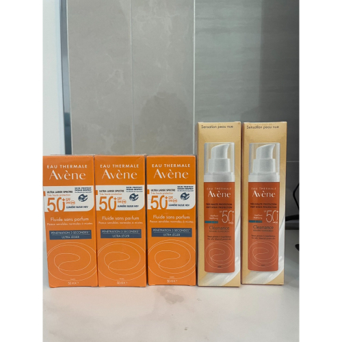 Avene 雅漾 全效極護控油清爽防曬液SPF50+ 50ml / 超能輕感防曬液(無香)SPF50+50ml