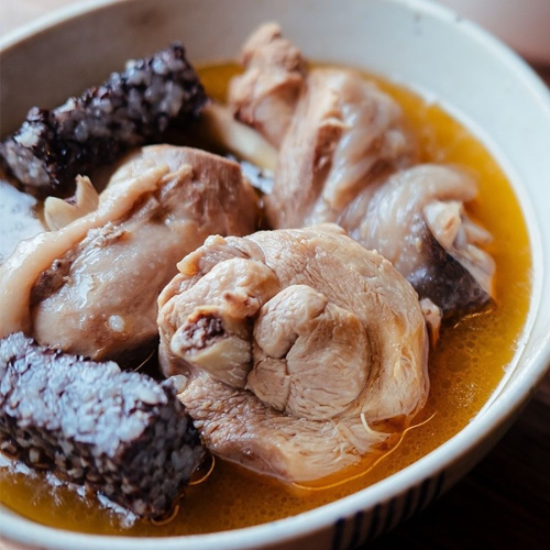 【 招牌麻油雞 】．家常料理包