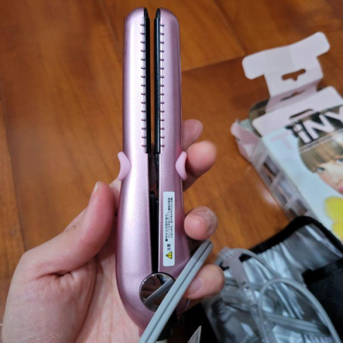 Tiny日本購入的小型直髮捲髮造型器