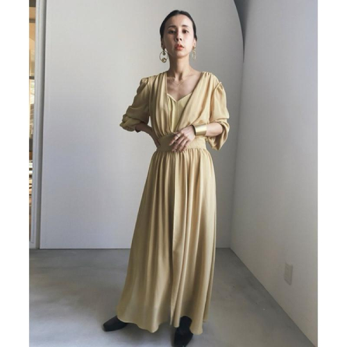 全新吊牌在 Ameri VINTAGE SOPHIA LAYERED DRESS 復古宮廷風浪漫女神垂墜感洋裝 奶油S