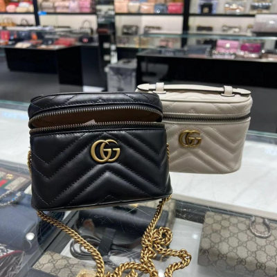 二手99新Gucci古馳女包黑色/白色化妝包盒子包GG Marmont馬蒙單肩包699515