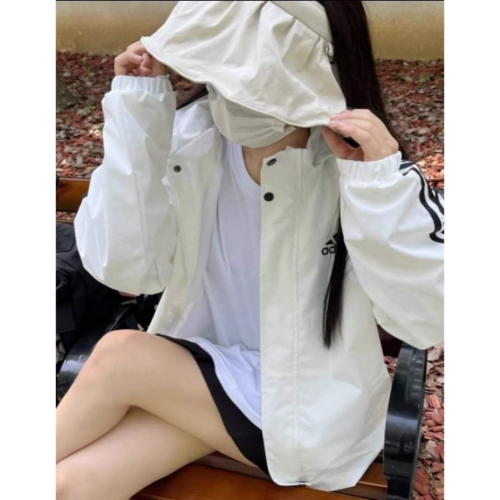 雅虎黑色L楊文淑