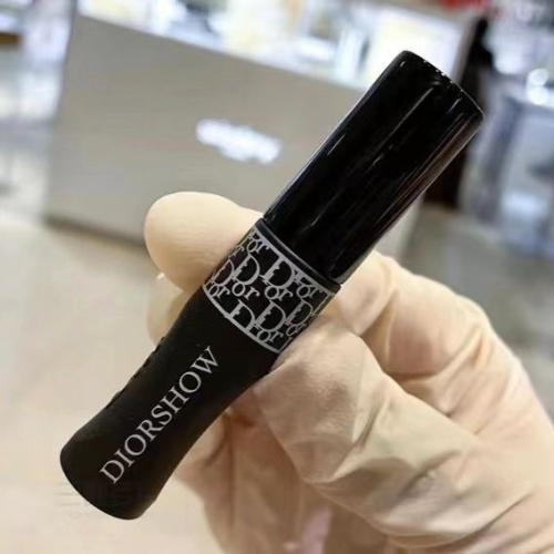 Dior 迪奧驚艷濃密旋翹魅幻睫毛膏090黑色纖長不暈染卷翹彩妝4ml